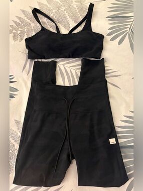 Vuori Camo High-Waist Leggings and Sports Bra Set